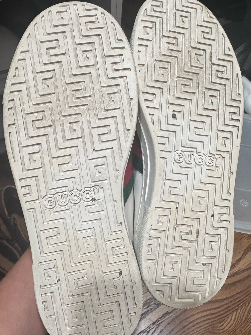 Gucci ‘ACE’ Sneakers - Picture 3 of 5